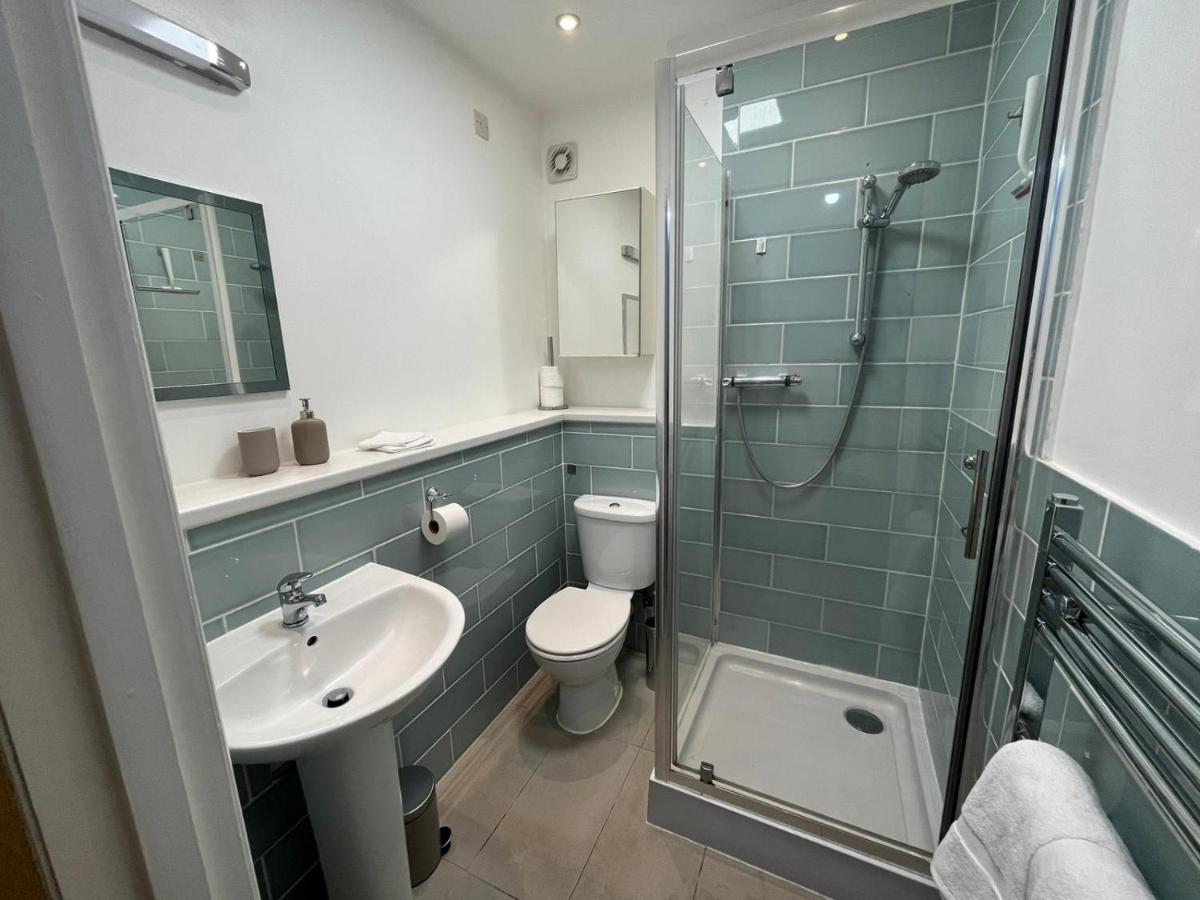 Appartement Modern Flat Near Transports